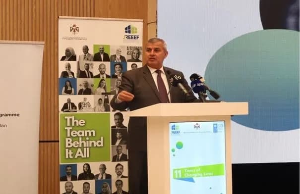 تقرير: برامج صندوق الطاقة المتجددة وفرت 152.9 مليون دينار في عقد