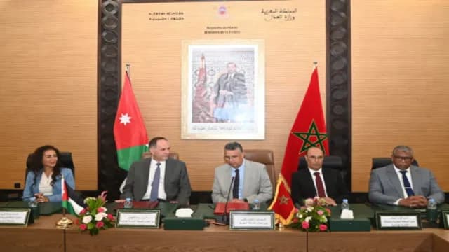 الأردن والمغرب يوقعان اتفاقية لتسليم المطلوبين وتعزيز التعاون القضائي