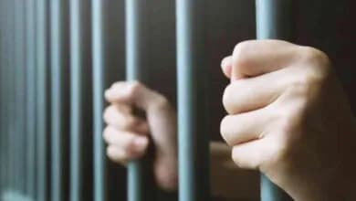 الفراية يوافق على الإفراج عن 374 موقوفًا إداريًا
