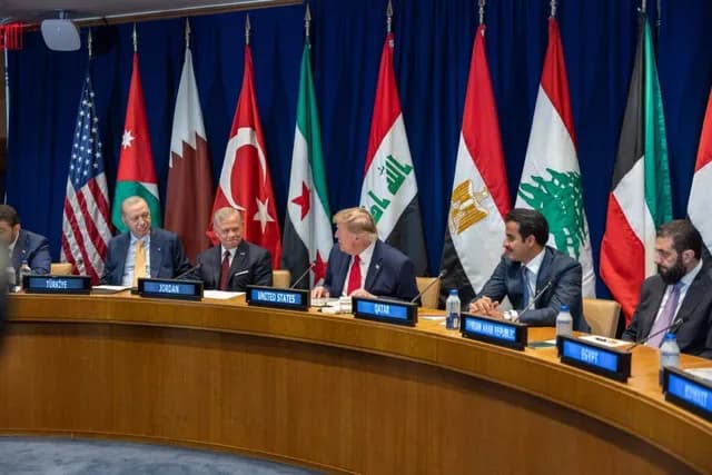 الملك يؤكد أن الظروف الإقليمية تستدعي أقصى درجات ضبط النفس