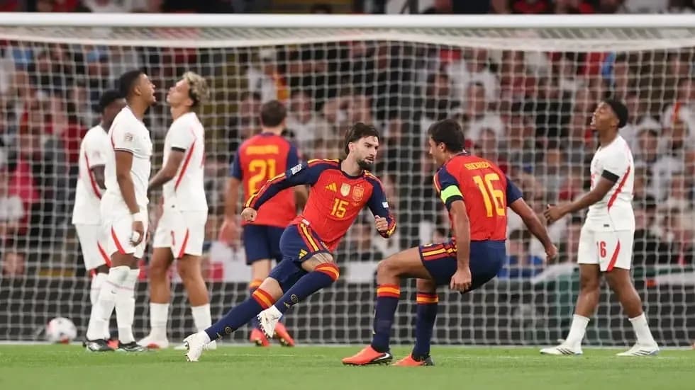 إسبانيا تحوّل تأخرها إلى فوز مثير على إنجلترا في ويمبلي بدوري الأمم الأوروبية