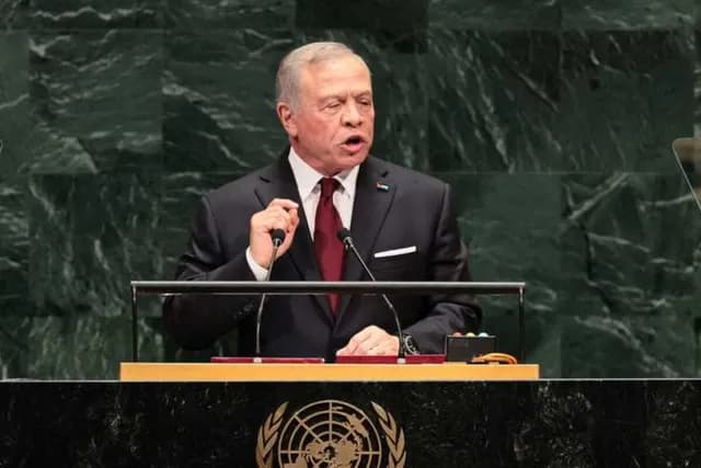 الملك يحذر من تهديد الأطماع الإسرائيلية للأمن الإقليمي والأردني