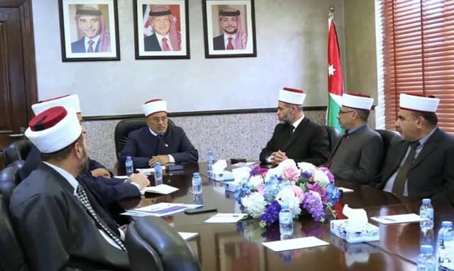 قاضي القضاة يدعو إلى متابعة فاعلة لعمل المحاكم الشرعية وتوسيع خدماتها الرقمية