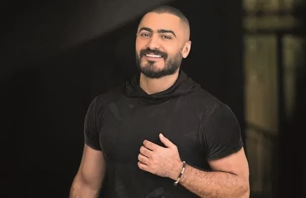 تامر حسني يظهر بلياقة بدنية عالية في تدريبات مكثفة استعدادًا لأعمال أكشن