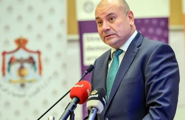 إطلاق برنامج لدعم التعاون بين الحكومة والكتل النيابية الحزبية برعاية العودات