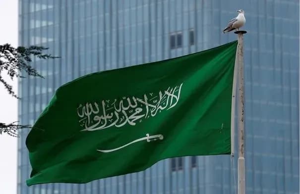 الدفاع المدني السعودي يطلق إنذاراً مبكراً في أبها وخميس مشيط ثم يعلن زوال الخطر
