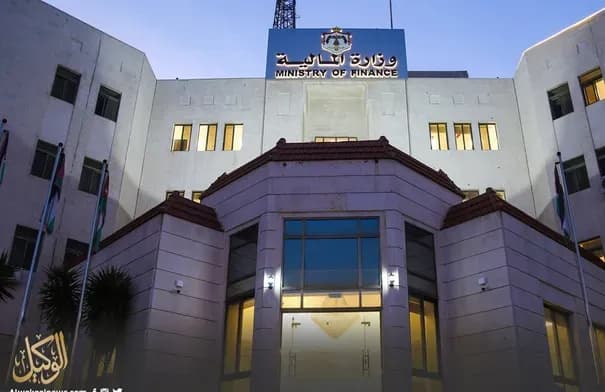 الحكومة تسدد 2.151 مليار دينار من ديونها منذ بداية العام