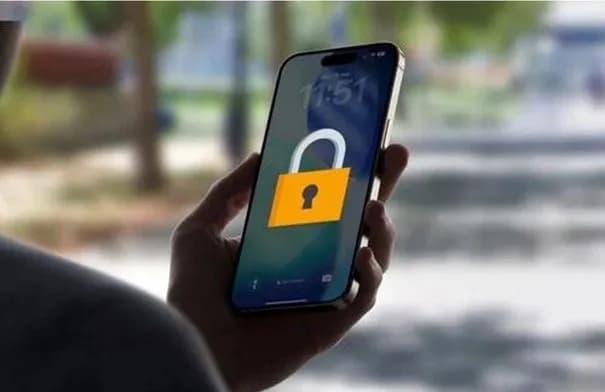 آبل تختبر ميزة AutoLock لاكتشاف سرقة الآيفون وقفله تلقائيًا
