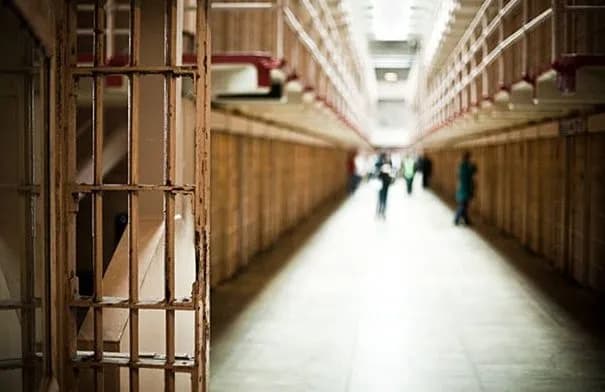 وفاتان في السجون اللبنانية خلال أقل من 24 ساعة والإضراب في رومية مستمر