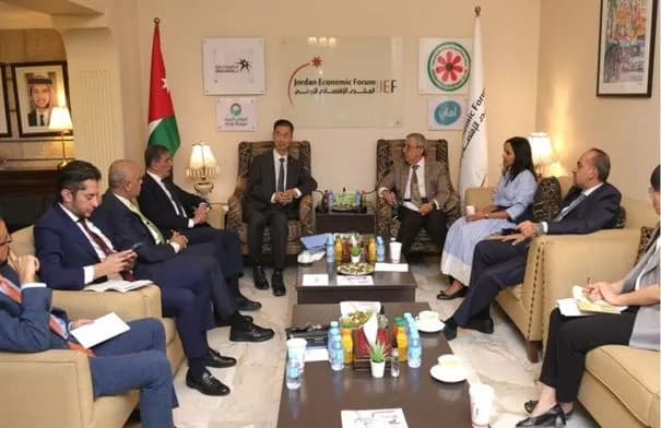 السفير الصيني يعلن زيارات وفود تجارية واستثمارية وسياحية للأردن قريبًا