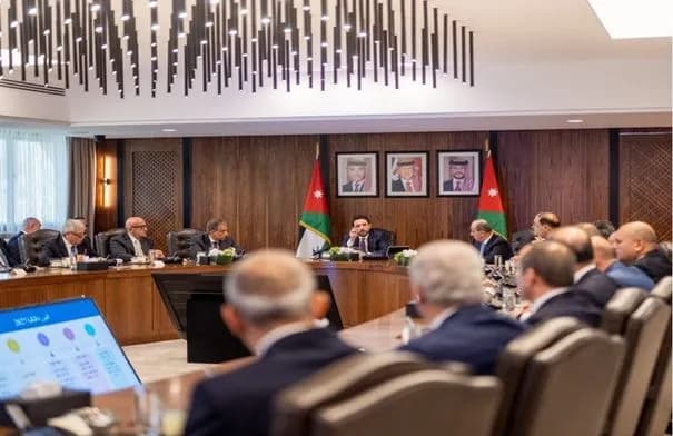 حسان يثمّن رعاية ولي العهد لمشاريع الحكومة ويؤكد مواصلة تنفيذ رؤية التحديث