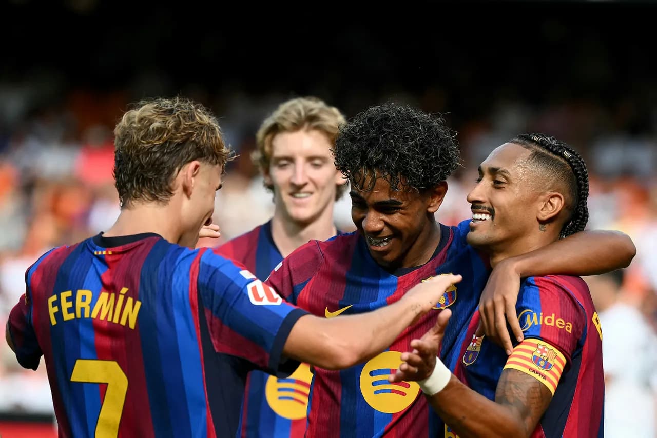 برشلونة يسحق فالنسيا بخماسية في الدوري الإسباني