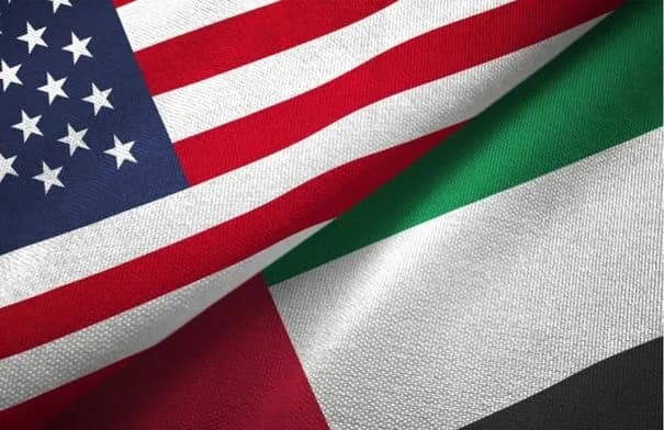 محمد بن زايد وترامب يبحثان هاتفيًا تطورات الشرق الأوسط