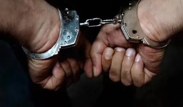 الأمن العام: القبض على معتدٍ بالسلاح الأبيض على فتاة في وسط البلد