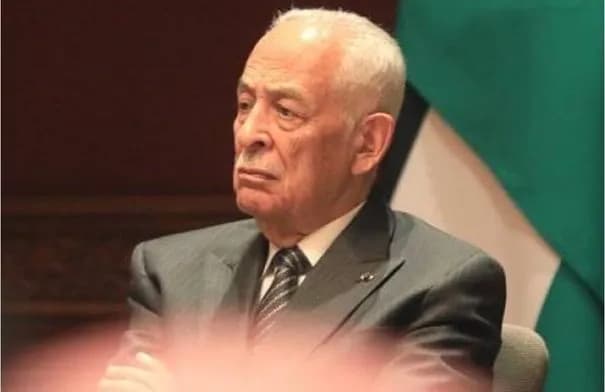 العيسوي ينقل تعازي الملك وولي العهد لعشيرتي أزوقة والخالدي