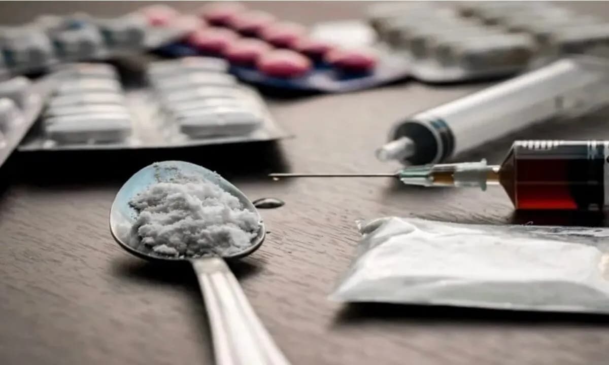 الجريدة الرسمية تنشر قرارا بإضافة 4 مواد إلى جداول المواد المخدرة والمؤثرات العقلية