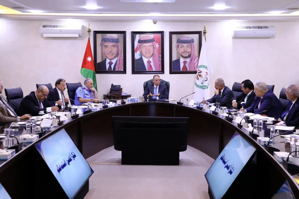 الفراية يترأس اجتماع اللجنة العليا للإصلاح والتأهيل ويؤكد ضرورة معالجة الاكتظاظ