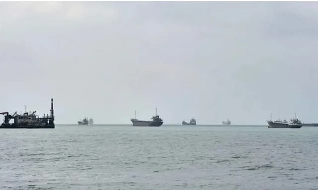 الحرس الثوري الإيراني يعلن الاستيلاء على غواصة أميركية مسيرة في مضيق هرمز
