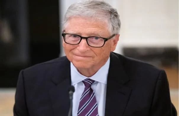 بيل غيتس يدعو الكونجرس لسن تشريع يلزم شركات الذكاء الاصطناعي بضمانات