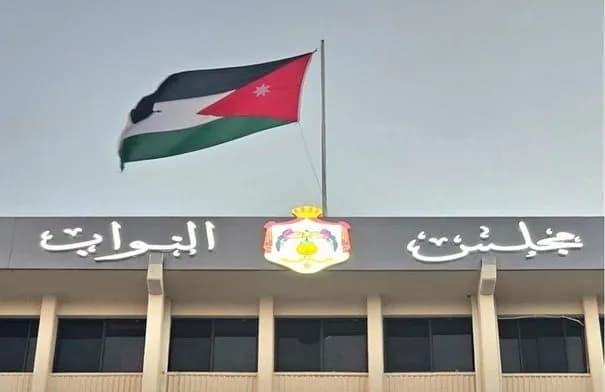 سؤال نيابي للحكومة عن كلفة خدمات النظافة في أمانة عمّان قبل وبعد الإحالة