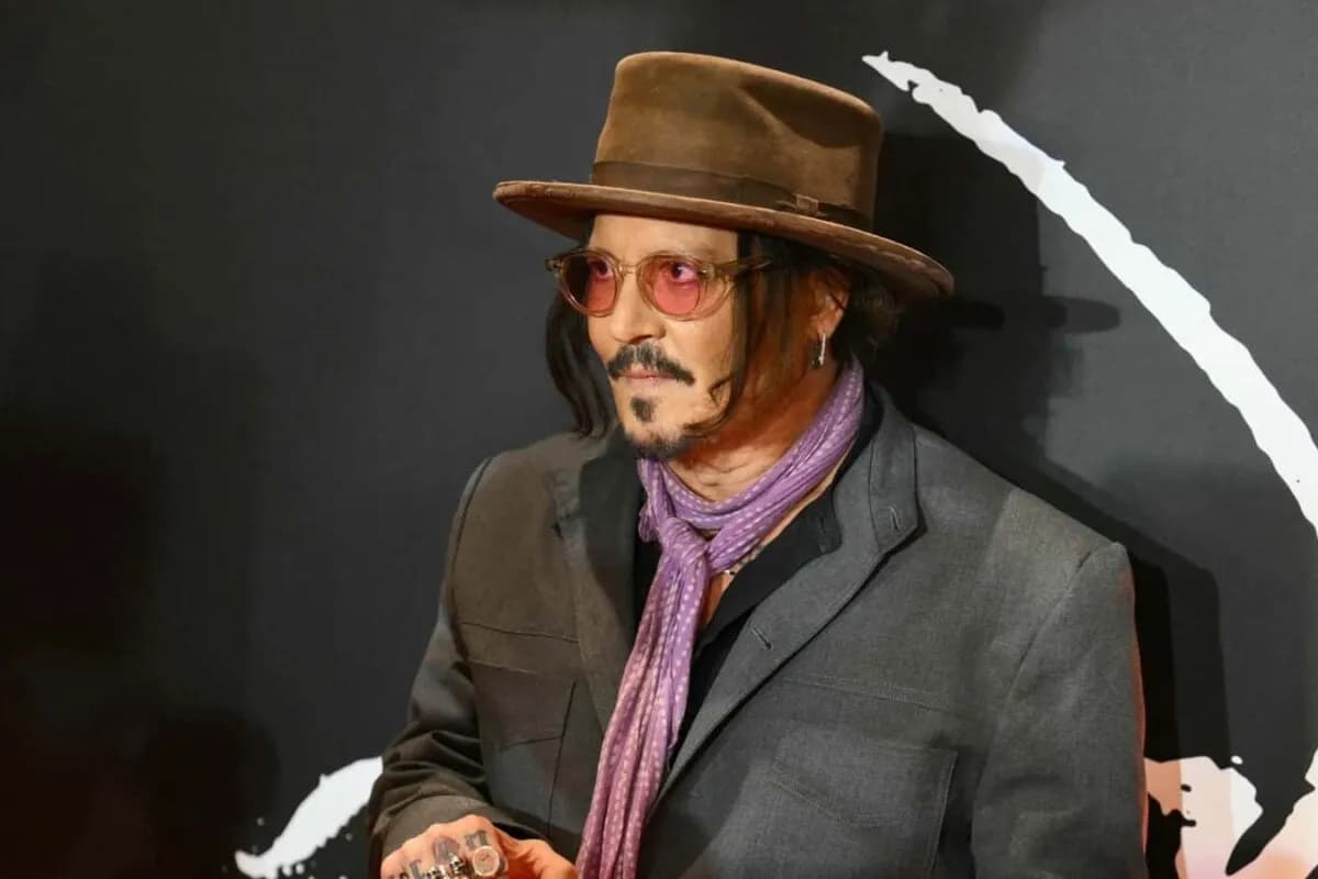 الإعلان التشويقي الأول لفيلم Day Drinker يجمع جوني ديب وبينيلوبي كروز