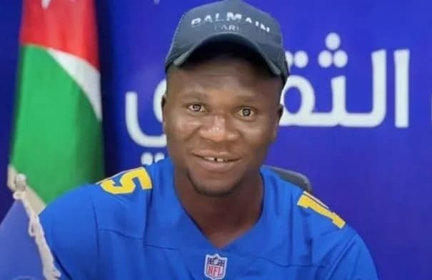نادي السلط يعيد المدافع النيجيري إيدي بيري لصفوفه بعد احتراف في قطر