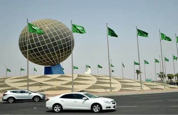 الدفاع المدني السعودي يعلن زوال الخطر تدريجياً بعد تفعيل الإنذار المبكر في 3 مناطق