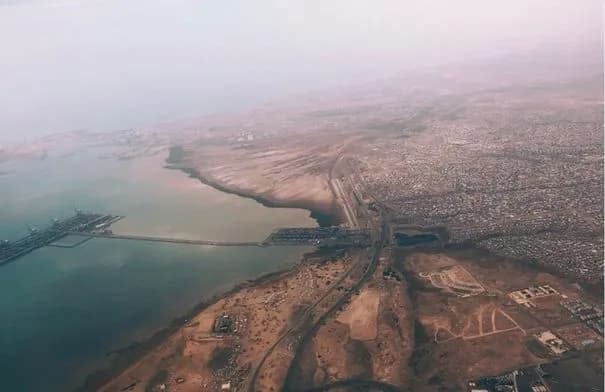 جيبوتي تستقبل 2512 لاجئًا يمنيًا وتحذر من تصعيد في باب المندب