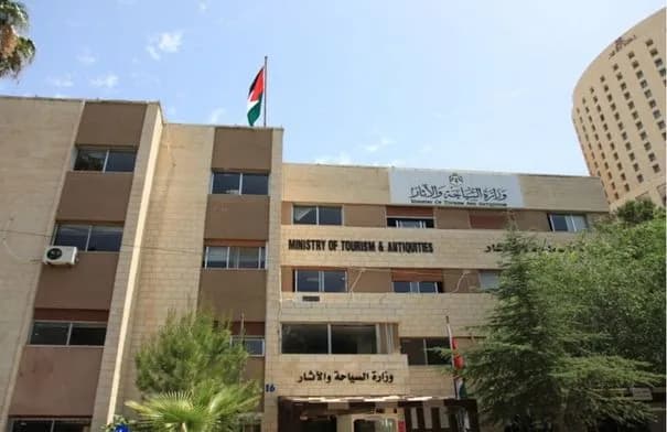 حجازين يبحث مع وفد إعلامي روسي تعزيز الترويج السياحي للأردن