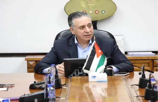وزير الصناعة: حركة البواخر إلى الأردن عبر باب المندب طبيعية والحكومة جاهزة للطوارئ