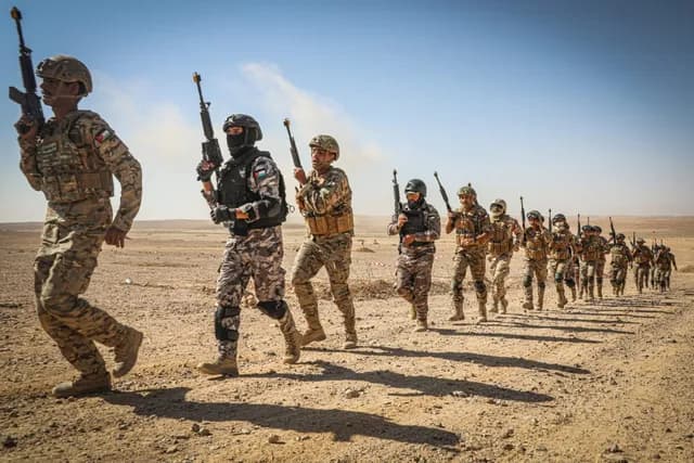 منتدى الاستراتيجيات: ثقة الأردنيين بالقوات المسلحة 96% وبالقضاء 68%