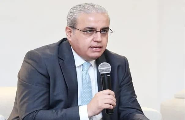 الصحة تهدد بإغلاق محال تبيع السجائر للطلبة وتكثف الرقابة على التبغ