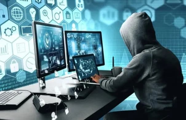تحذير من التجنيد الإلكتروني للأطفال والشباب في الأردن