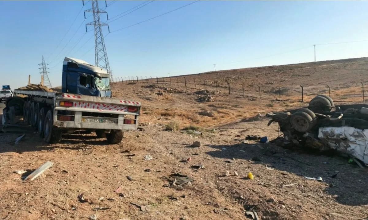 إدارة السير: تغيير مسرب مفاجئ من سائق شاحنة السبب المباشر لحادث الصحراوي