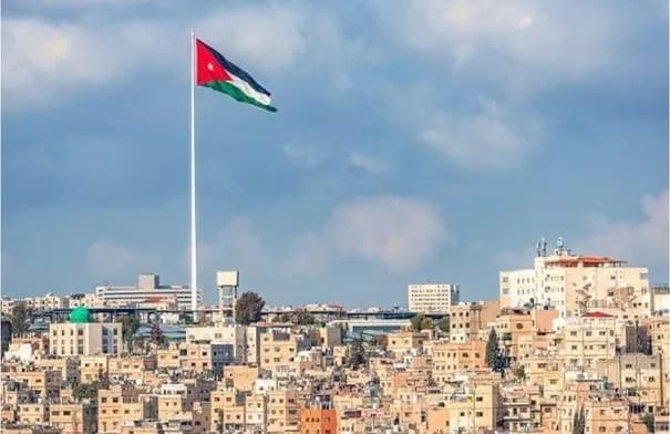 جمعية المستثمرين الأردنية تطلق مبادرة نقل مجاني للباحثين عن عمل في الزرقاء