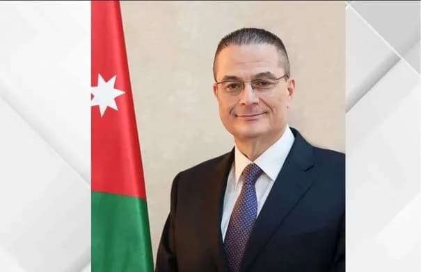 مجلس الوزراء يمدد ولاية الشركس على البنك المركزي خمس سنوات