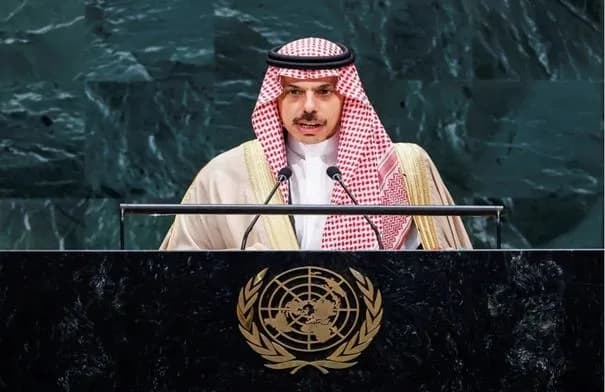 بن فرحان: حماية الملاحة مسؤولية جماعية ورفض استخدام الممرات المائية للابتزاز