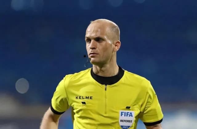 طاقم تحكيمي أردني بقيادة المخادمة يدير مباريات كأس آسيا 2027