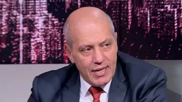 ظاهرة الإزاحة في الرأي العام عبر وسائل التواصل الاجتماعي