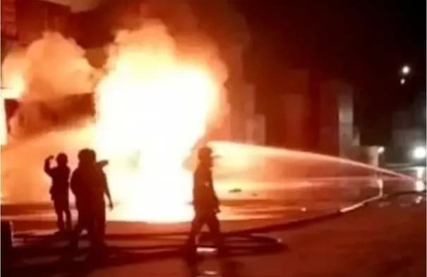 انفجار أسطوانات غاز في مصنع ملابس ببنغلادش يخلف 6 قتلى و12 مصابًا