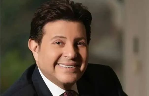 تكريم هاني شاكر يشعل خلافًا بين نقابتي الموسيقيين في مصر وتونس