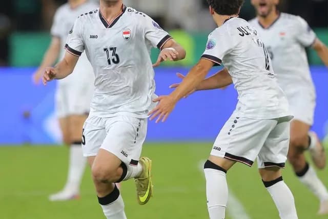 العراق يخطف فوزًا مثيرًا من الكويت 3-2 في خليجي 27