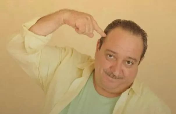 وفاة الفنان الليبي خالد كافو عن 61 عامًا إثر أزمة قلبية