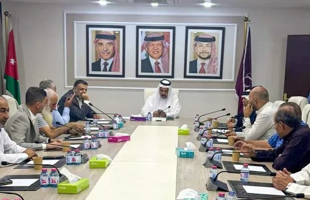 لجنة النقل النيابية تبحث مطالب مكاتب التاكسي الأصفر وتحديات القطاع