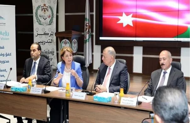 الفراية والبلبيسي يتابعان تقييم الثقافة المؤسسية في الداخلية