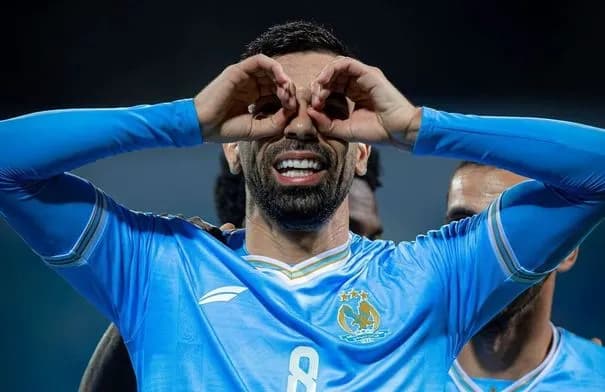 الفيصلي يكتسح البقعة برباعية ويتصدر دوري المحترفين