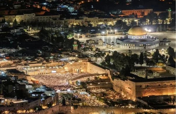 قوات الاحتلال تواصل إغلاق شوارع وأحياء في القدس وتقيد الدخول إلى الحرم الإبراهيمي