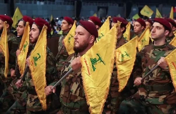 مسؤولون إسرائيليون: حزب الله يتحول إلى حرب عصابات في جنوب لبنان