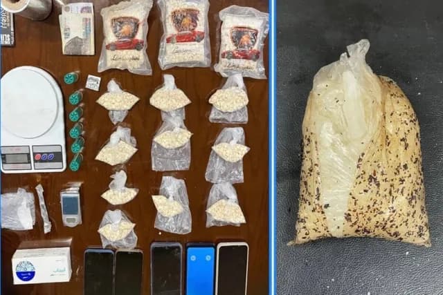 مكافحة المخدرات تقبض على 14 تاجراً ومروجاً في 8 قضايا نوعية