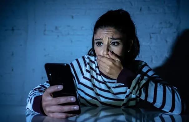 تحقيق عراقي في إصابة سورية بحروق خطيرة بعد ابتزاز بالصور في بغداد